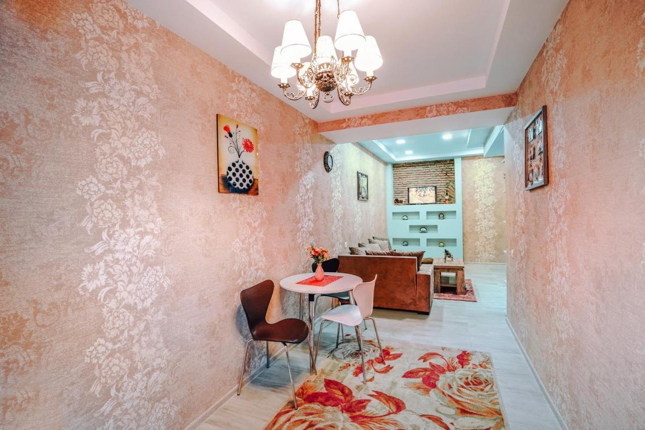 Second House Rustaveli Διαμέρισμα Τυφλίδα Εξωτερικό φωτογραφία